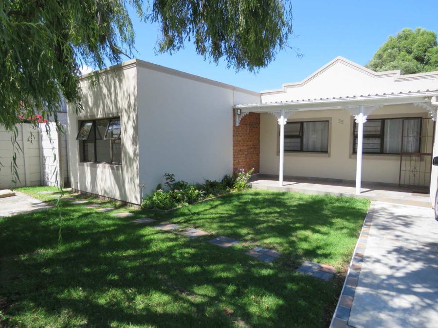4 Bedroom Property for Sale in Kleinmond Western Cape